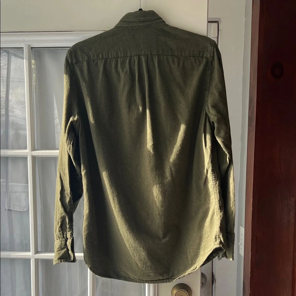 J. Crew Men's Classic Brushed Twill Casual Olive Button-Down Shirt Size S EUC
